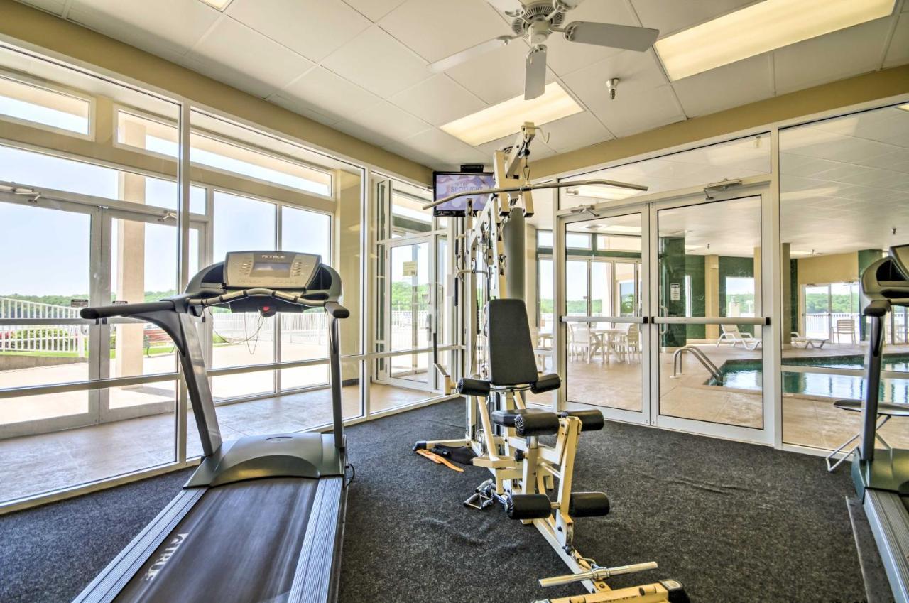 Lakefront Osage Beach Condo Balcony And Pool Access Exterior photo