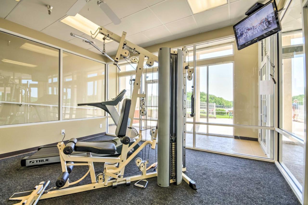 Lakefront Osage Beach Condo Balcony And Pool Access Exterior photo